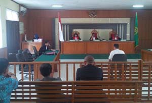 Tiga Dokter di Riau Terdakwa Korupsi Didakwa Pasal Berlapis